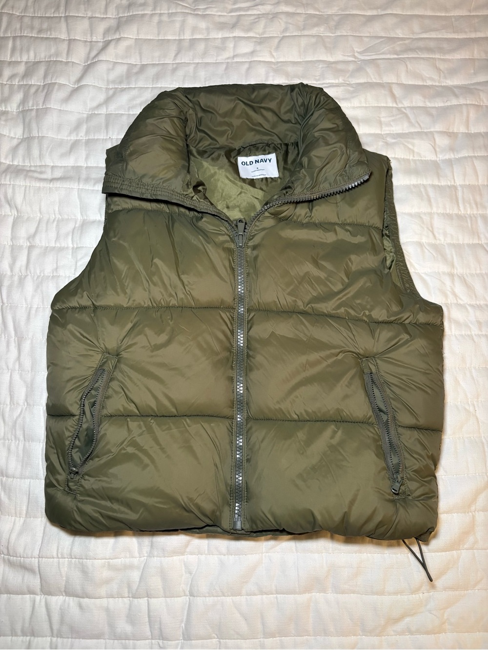 Old Navy Women’s Olive Puffer Vest